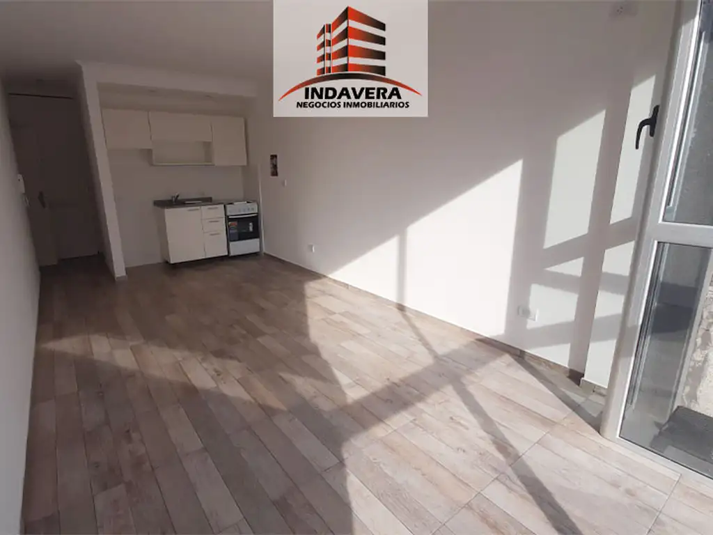 OPORTUNIDAD VENTA 1 ambiente CON RENTA: 27 m2 Totales. CASEROS CENTRO.