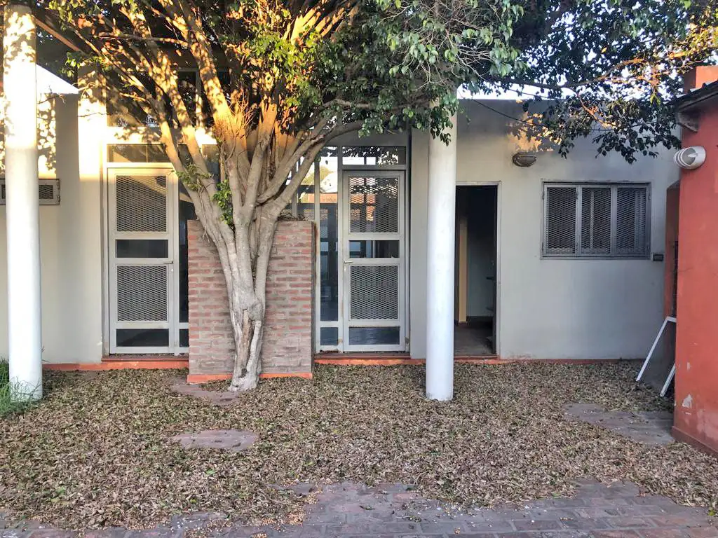 Casa de fin de semana en Venta - OPORTUNIDAD! 45 E/ 140 Y 141 - La Plata