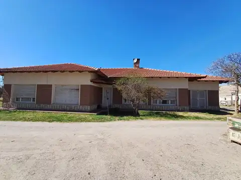 Chacra 6.3 Hectareas con Vivienda Galpones y Bodega