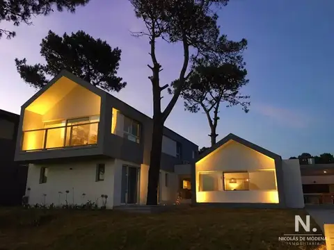 Venta casa José Ignacio 5 dormitorios