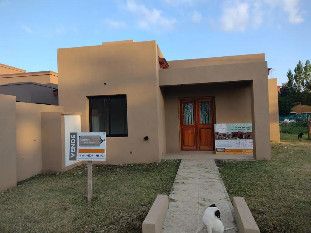 CASA  en el emprendimiento Duggan HOUSING