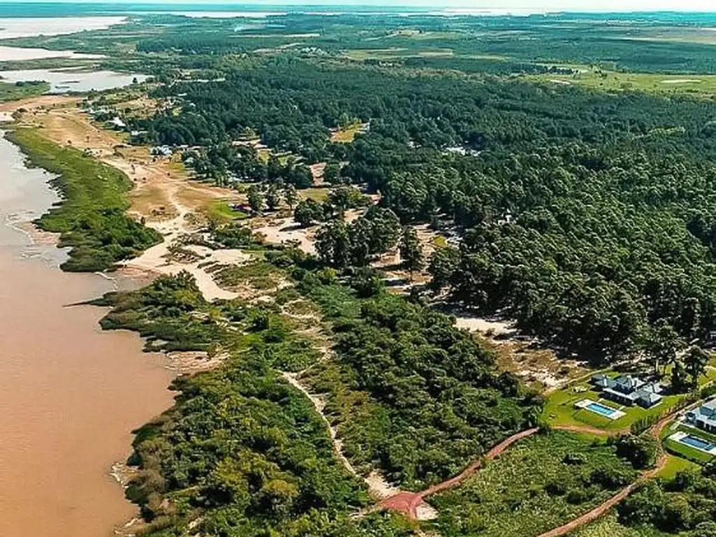 Chacras en venta en El Pinar, proximo a Carmelo, fracciones con excelentes vistas, financiacion