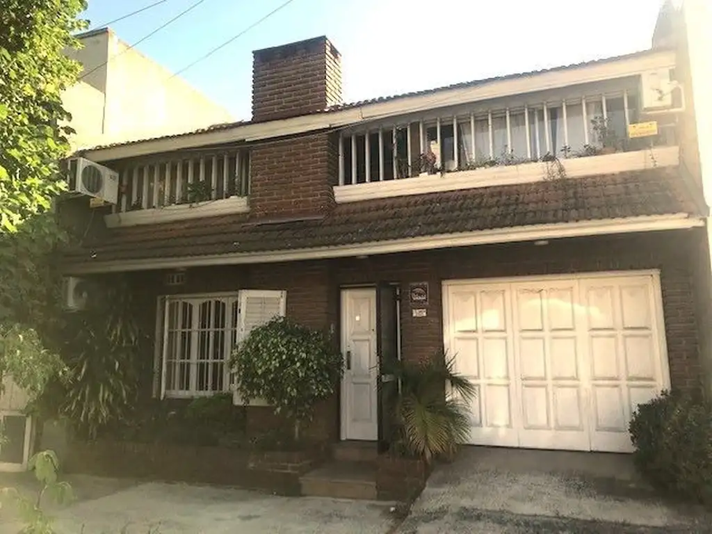 Casa - Venta - Argentina, Avellaneda - Luis Maria Campos 2125