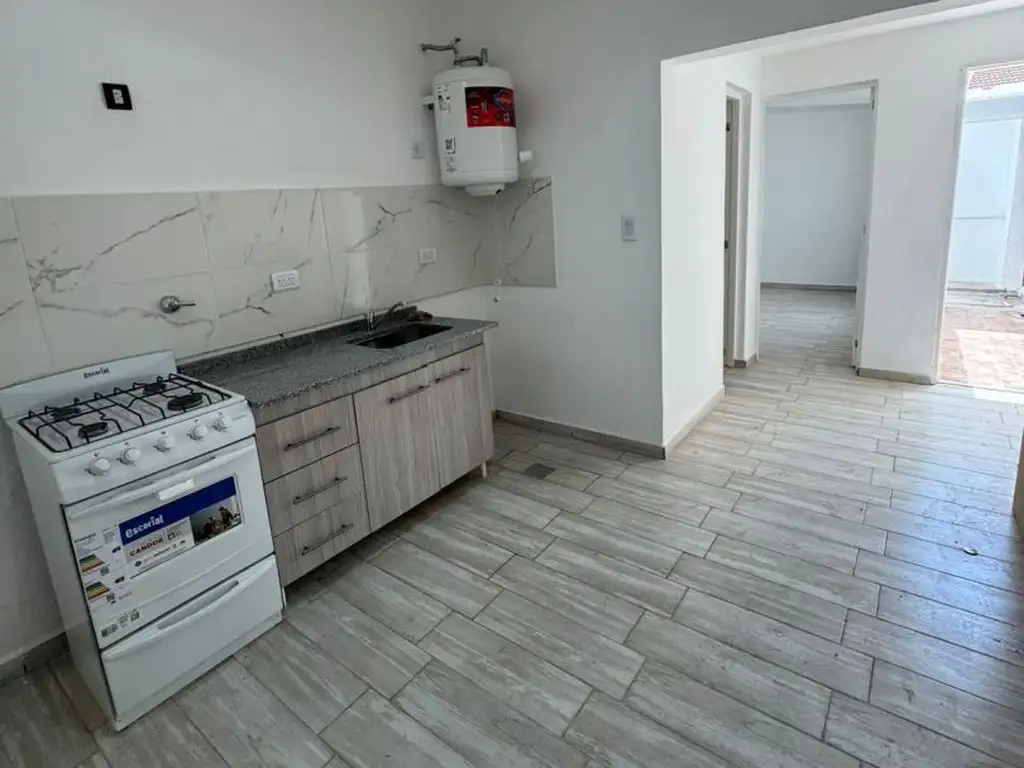 Venta de PH 2 AMBIENTES en Villa Primera, Mar del Plata