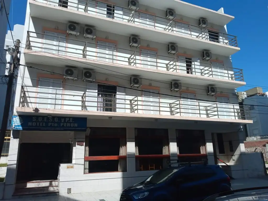 IMPORTANTE HOTEL EN SAN BERNARDO A METROS DEL MAR - EXCELENTE ESTADO - FUNCIONANDO