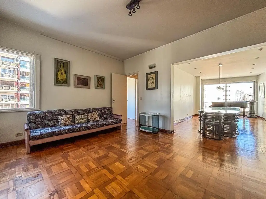 VENTA SEMIPISO 4 AMB  AL FTE. BALVANERA