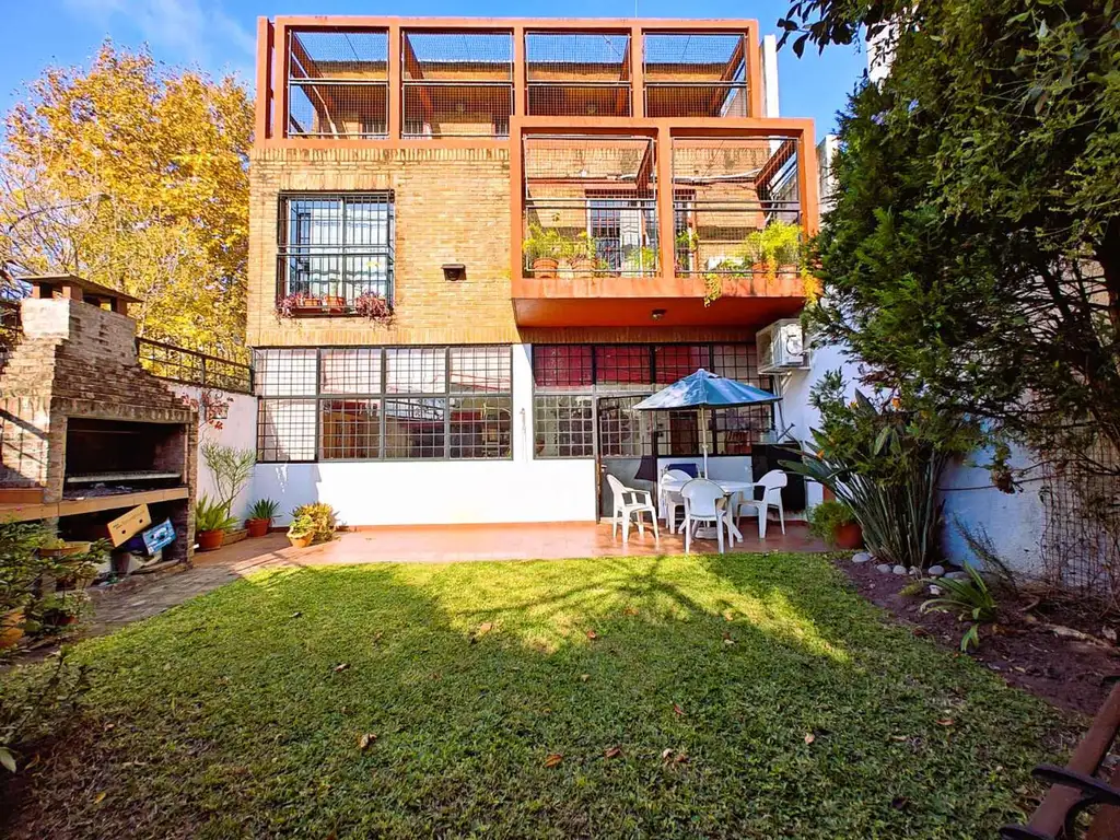 Venta Casa 5 ambientes Villa Urquiza Jardin Garage