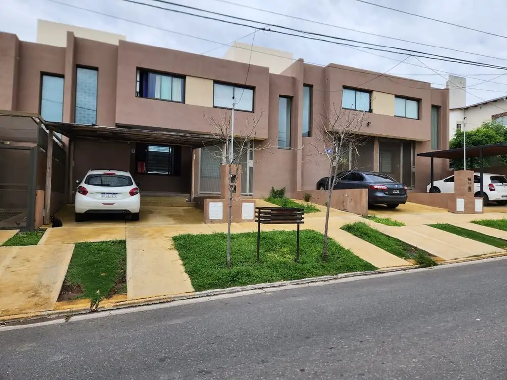 HERMOSO DUPLEX 2 DORMITORIOS - ALTOS DE LA CALERA