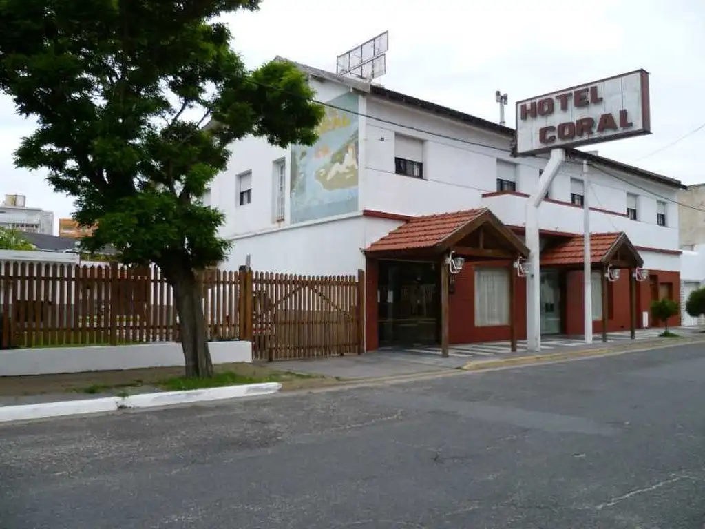 Hotel Sobre Plaza Pereyra