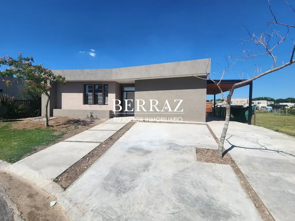 Casa Venta 4 Dormitorios Barrio Santa Elena Lote de 514 m2 Pilar del Este