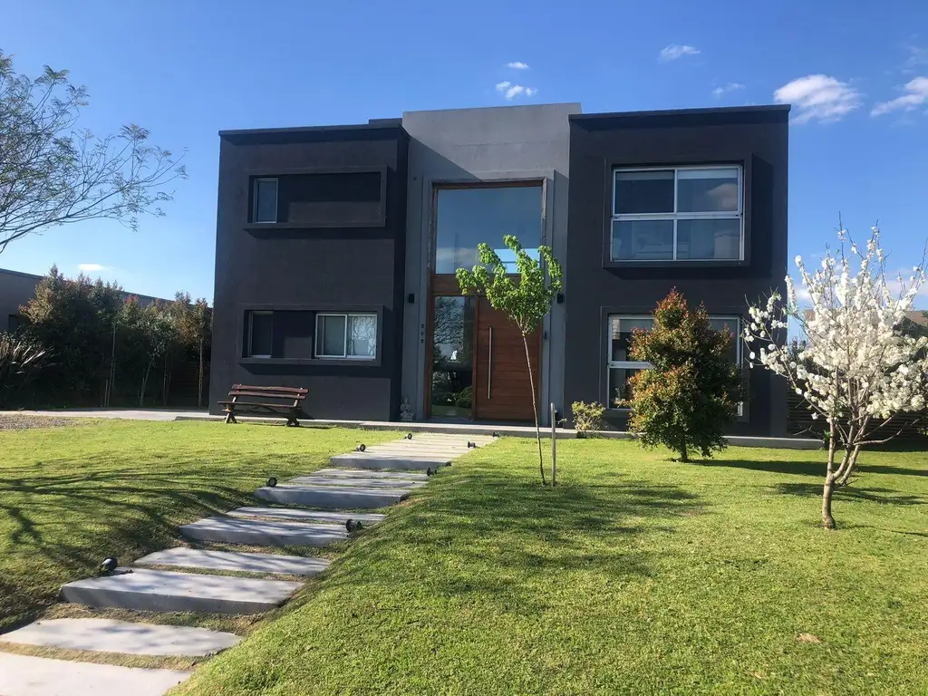 Casa en Alquiler Temporal en Cantón Norte