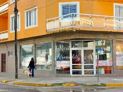 EXCELENTE LOCAL DE 120 m2 MAS GALPON EN MAR DE AJO NORTE