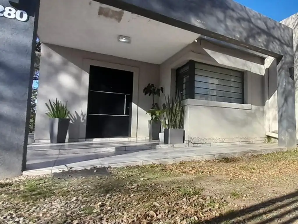 SE VENDE CASA EN ANISACATE 3 DORMITORIOS