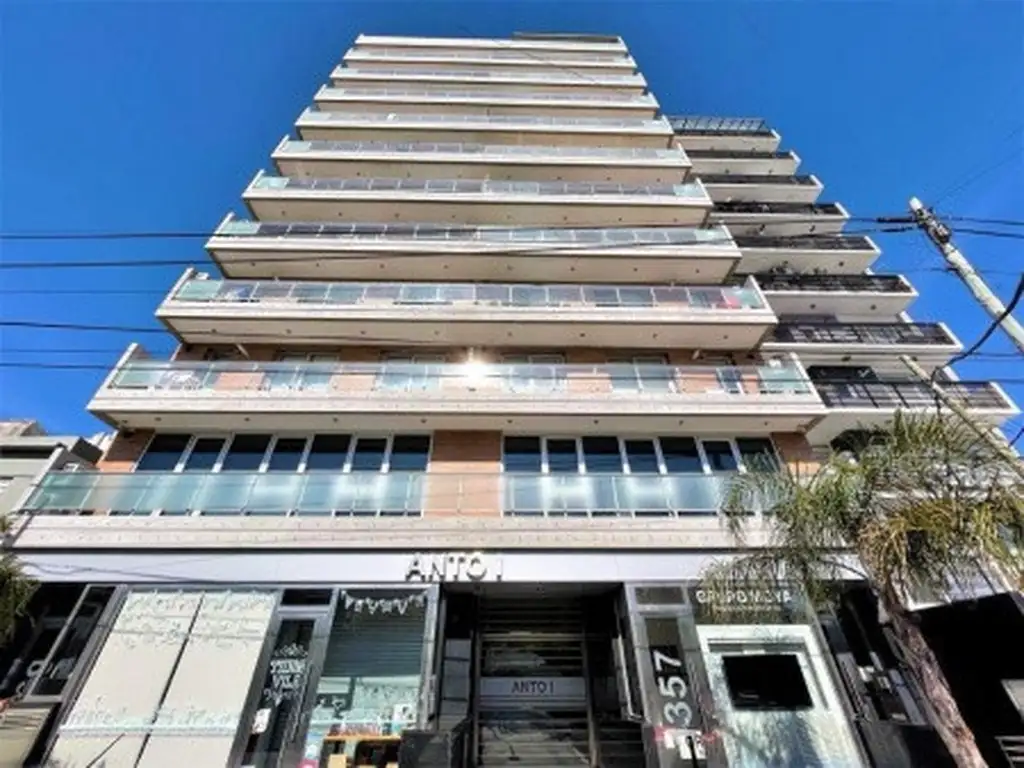 Departamento de 2 ambientes en venta 2° piso Edificio ANTO I Berazategui