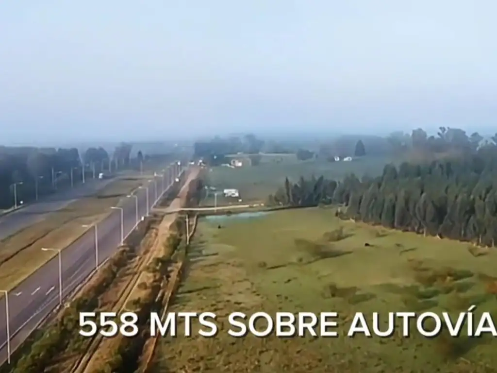 Campo sobre Autovía Nacional RN14