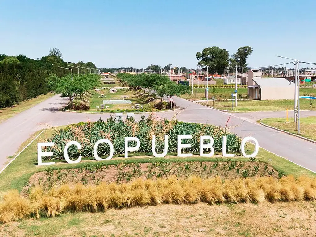 Terreno en  Venta en Ecopueblo Alvear 300m2