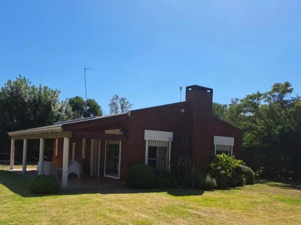 casa quinta en francisco alvarez