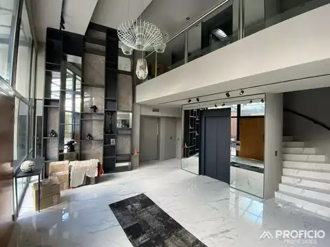 Casa en Venta - 4 dormitorios - USD 2.400.000