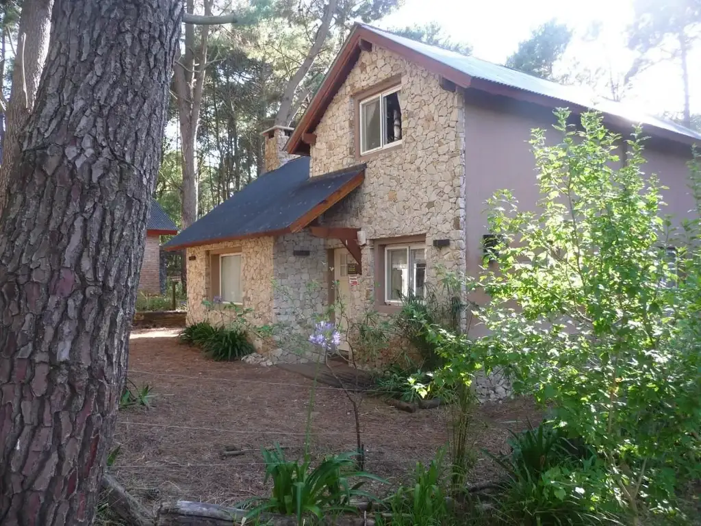 EXCELENTE CASA EN MAR DE LAS PAMPAS A 100 MTS DE LA PLAYA