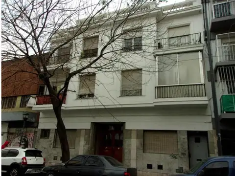 VENTA 3 AMBIENTES  CON DEP EN DUPLEX .JEAN JAURES 300