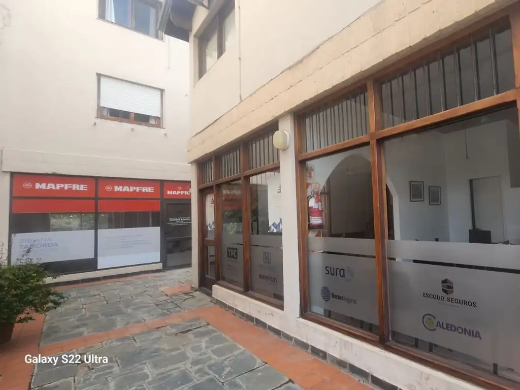 VENTA DE DOS LOCALES EN RIVADAVIA PINAMAR