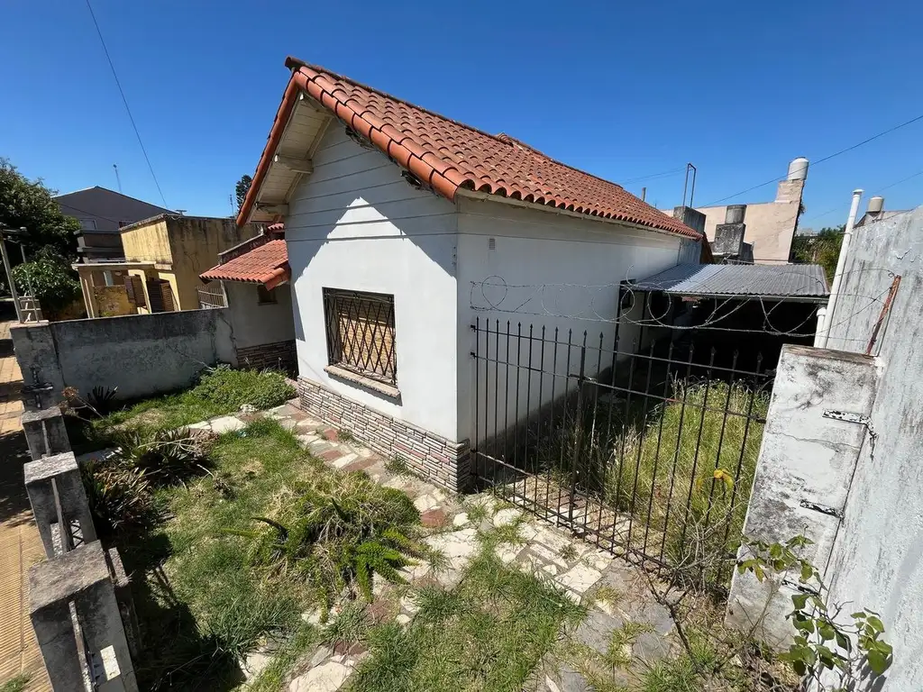 Venta Casa 4 amb. + Casa 2 amb. Villa Luzuriaga