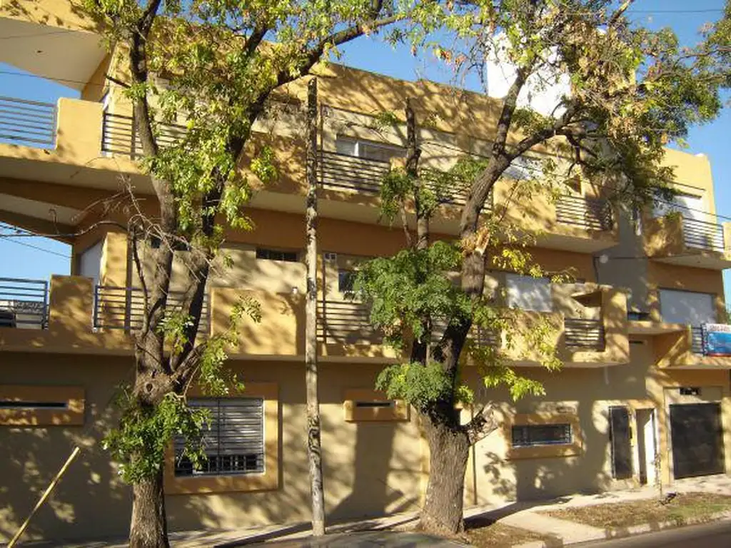 Departamento en venta - 1 dormitorio 1 baño - cochera - 42mts2 - Burzaco