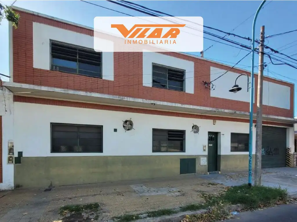 Galpon en venta de 1200m2 cub. consalida a 2 calles, zona industrial.. Villa Martelli