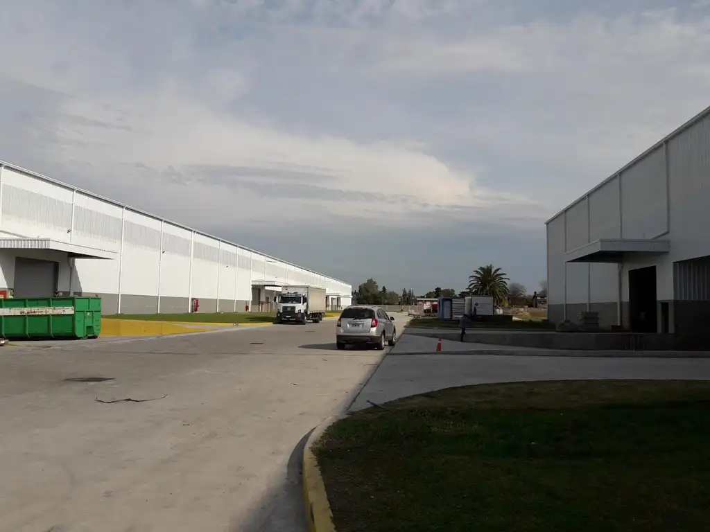 PREDIO LOGISTICO INDUSTRIAL 2223 m2