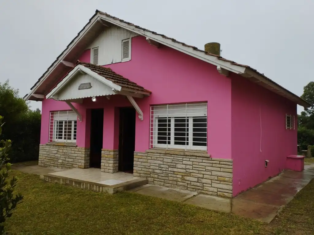 VENDO DOS DUPLEX DE TRES AMBIENTES CADA UNO EN SAN EDUARDO FRENTE A HOTELES DE CHAPADMALAL