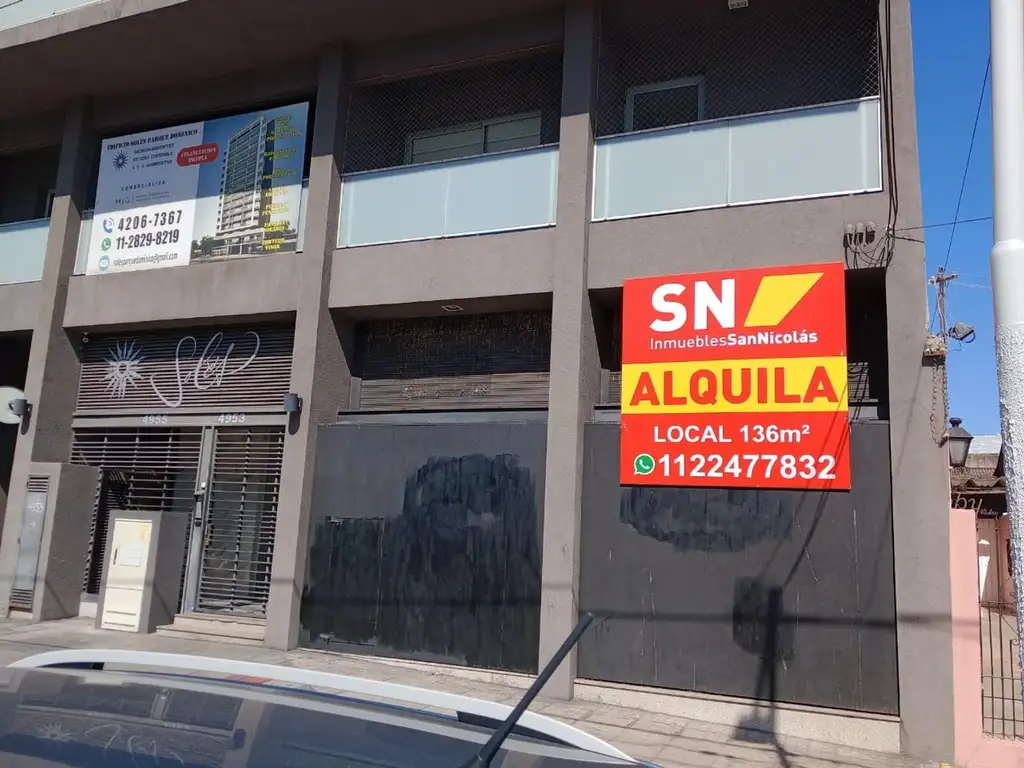 MAGNIFICO LOCAL s/ Av. Mitre con Financiación directa