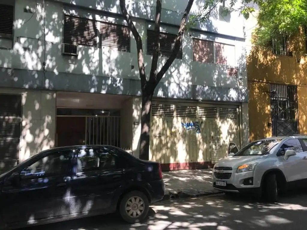 24 COCHERAS EN BLOCK Y DPTO MONOAMBIENTE - OPORTUNIDAD