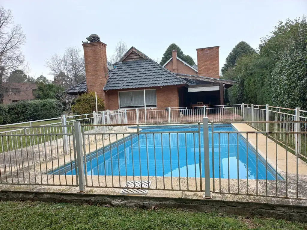 Casa en Alquiler de verano 3 Dorm. Pileta Aire Acondicionado