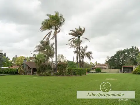 Quinta en Venta - 4 ambientes - USD 152.000
