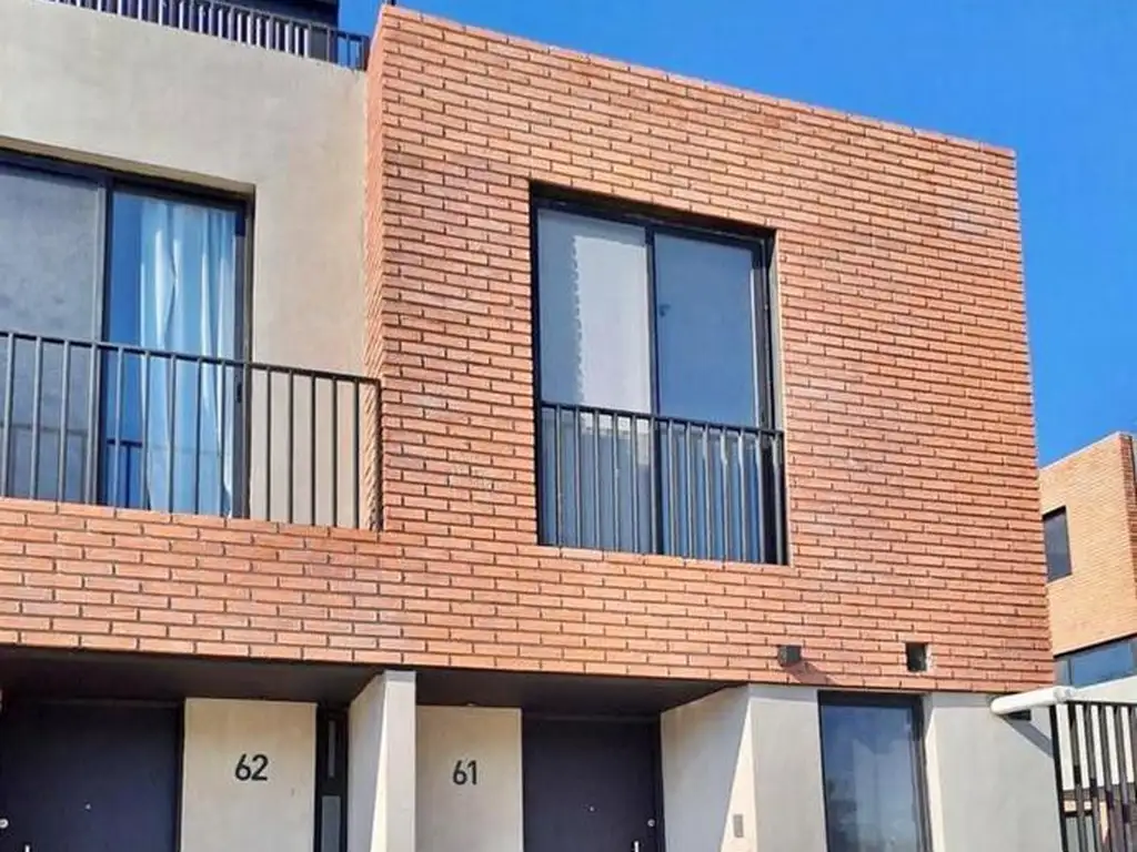 Departamento Dúplex  en Venta en Santa Ana Joven, Benavidez, Tigre