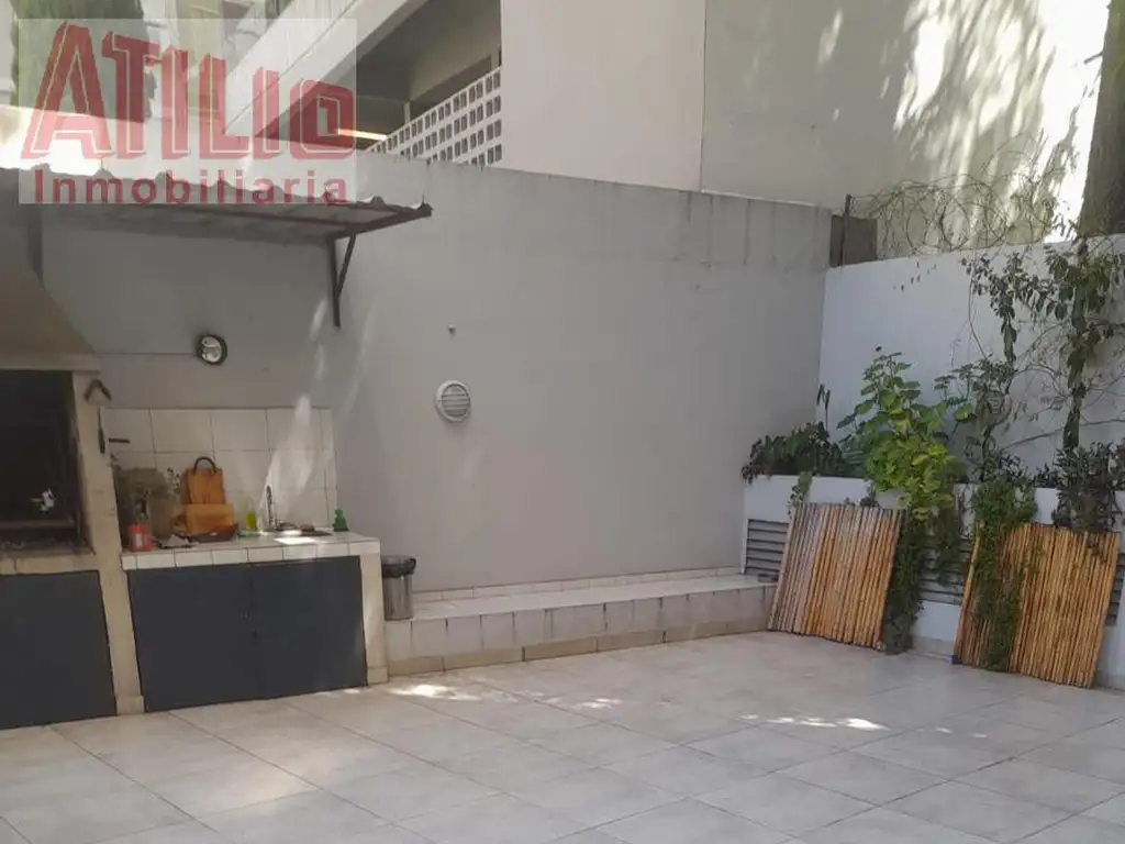 departamento 4amb Cochera  Gran a pasos Av.Libertador Patio c/árboles cielo abierto