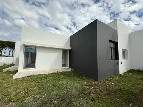 CASA A ESTRENAR - APTA CREDITO HIPOTECARIO