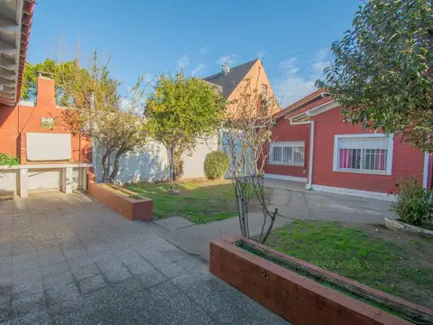 Casa en  Venta en Haedo Chico