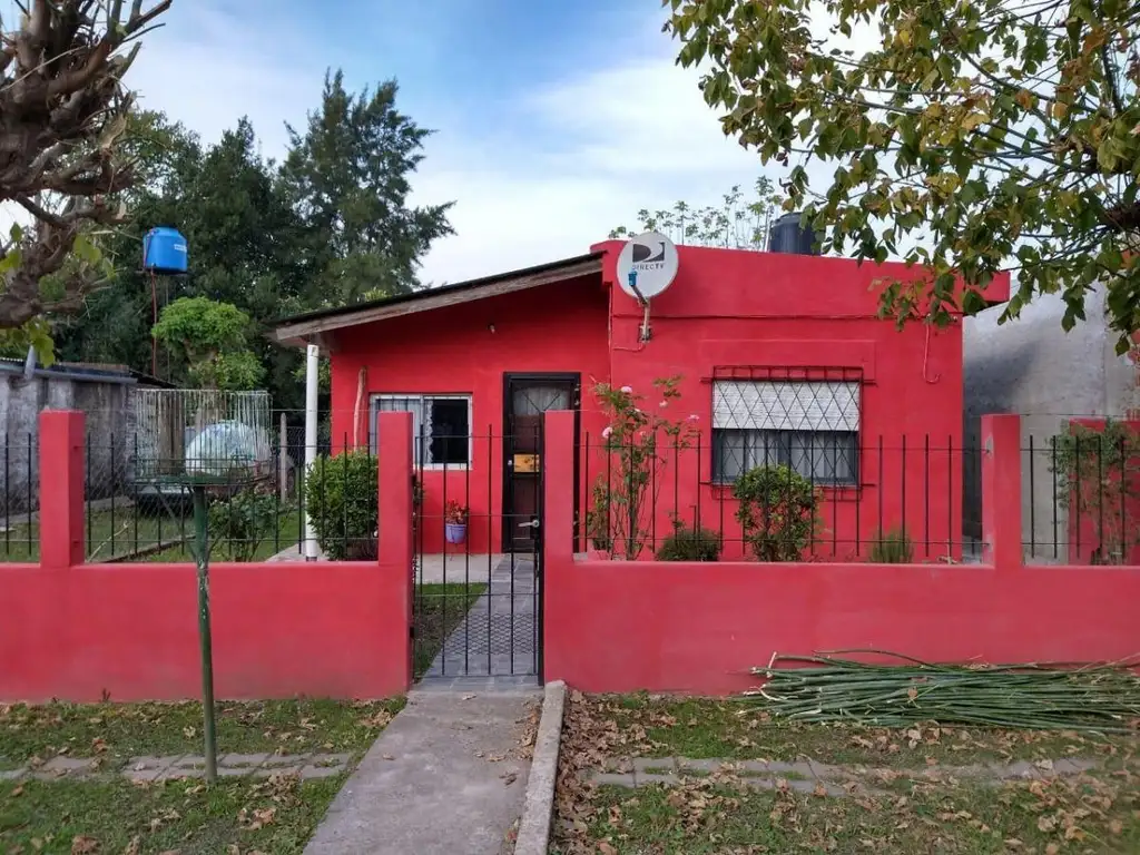 Oportunidad Casa en Francisco Álvarez 3 Ambientes