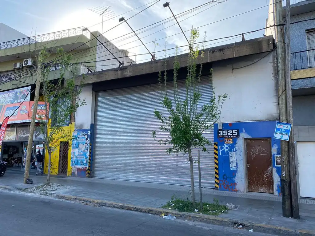 Local Comercial 500 m² Refaccionado a nuevo c/ Salida a 2 Calles Zona Shooping - S.Justo (Ctro)