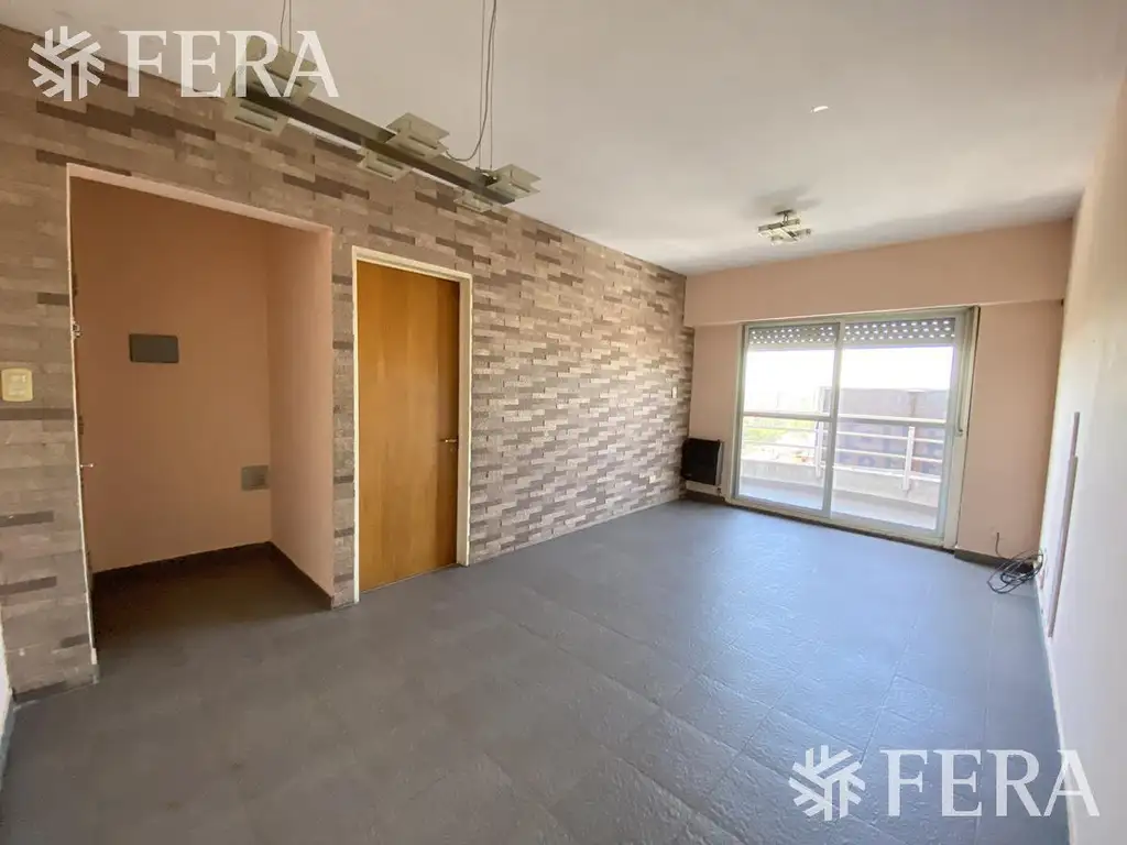 Venta departamento 3 ambientes con balcón en Sarandí (27372)