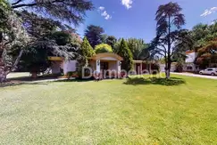 Casa Quinta  en Venta o permuta ubicado en La Reja, Moreno