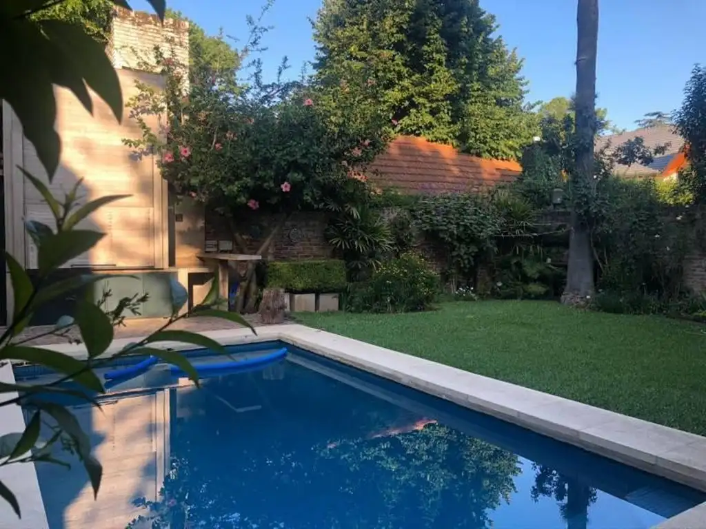 Oportunidad casa impecable en venta en  San isidro .