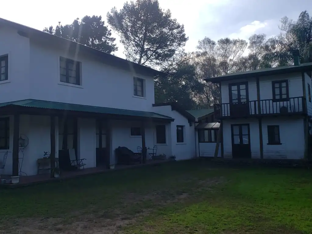 Encantadora Casa En Un Terreno De 1860m2, El Pato, Berazategui