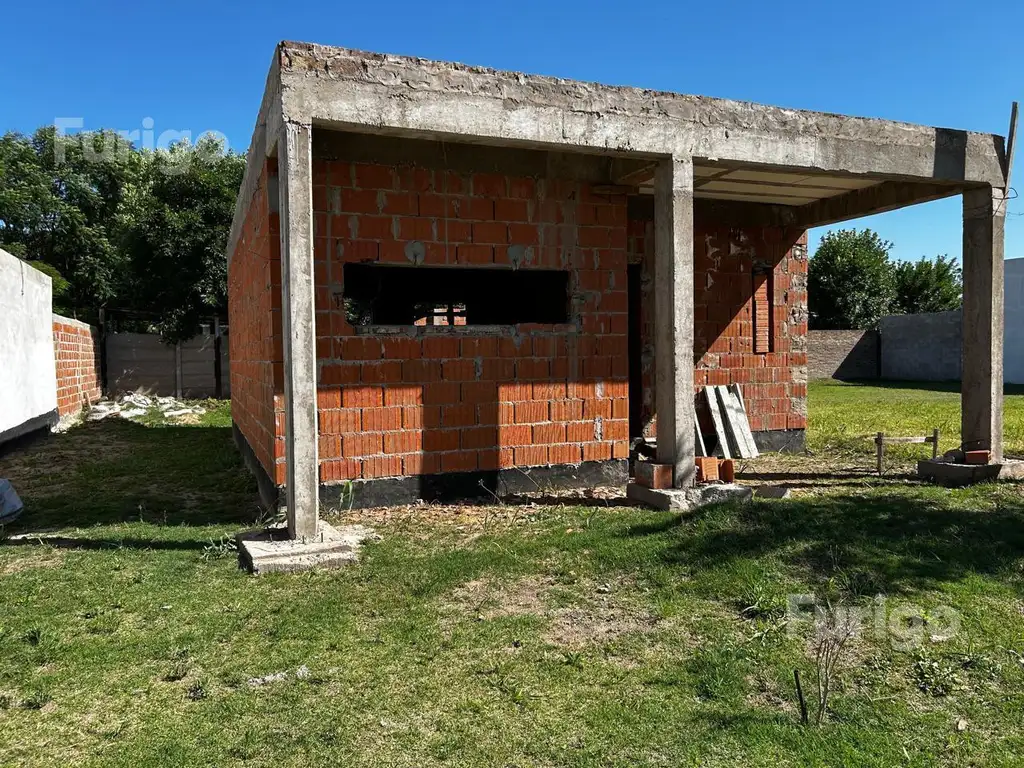 Casa en construcción  a la venta