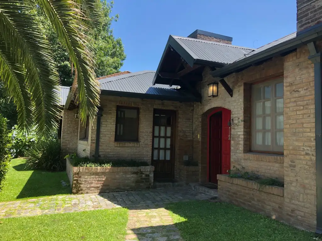 CASA EN VENTA BARRIO CERRADO ESTANCIA ALVEAR INIGUALABLE UBICACIÓN