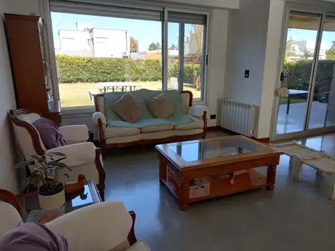 Casa en Venta - 3 ambientes - USD 225.000