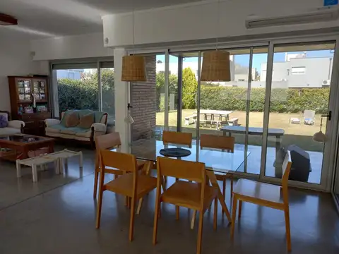 Casa en Venta con cochera