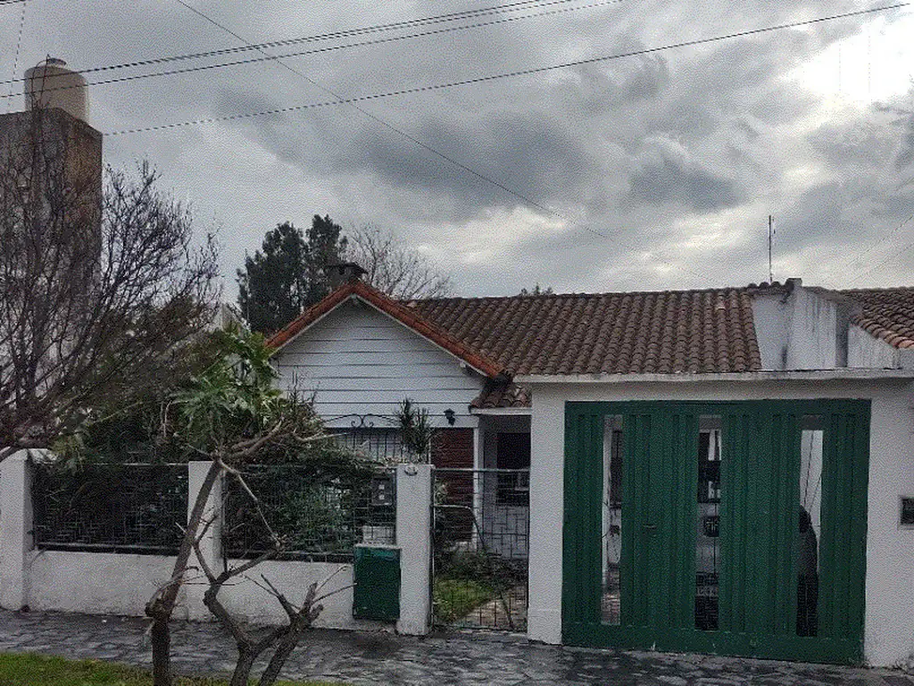 CASA EN VENTA EN EXCELENTE UBICACION