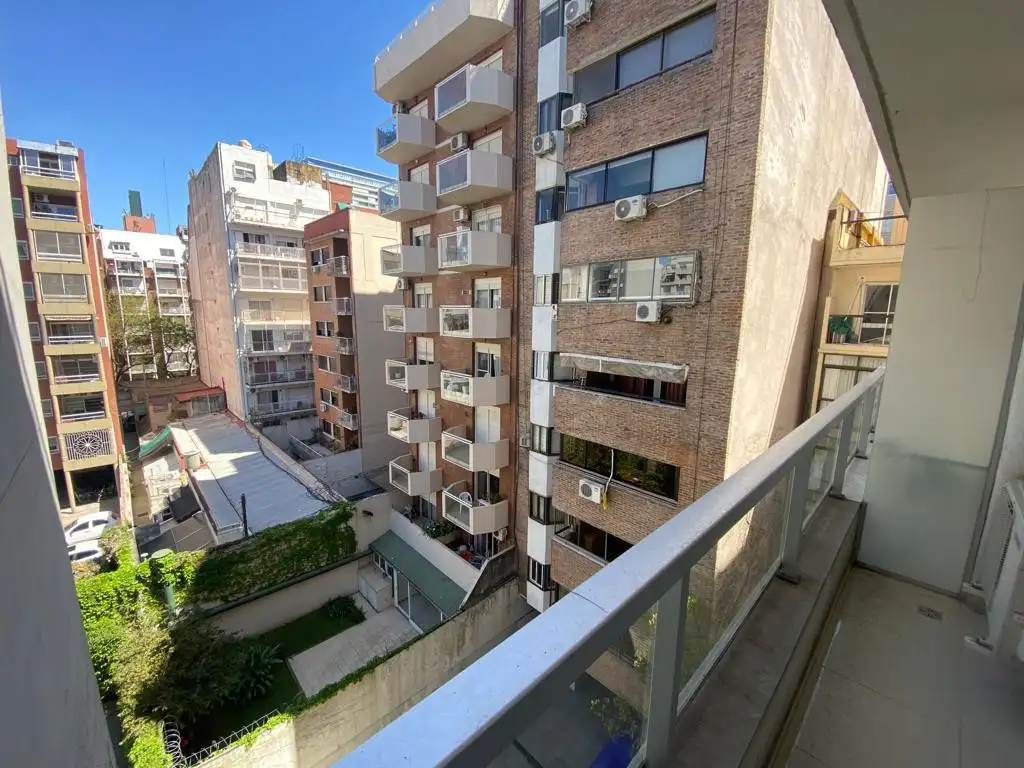 Monoambiente en Alquiler, Belgrano C, con Amenities Pileta  y Parrilla